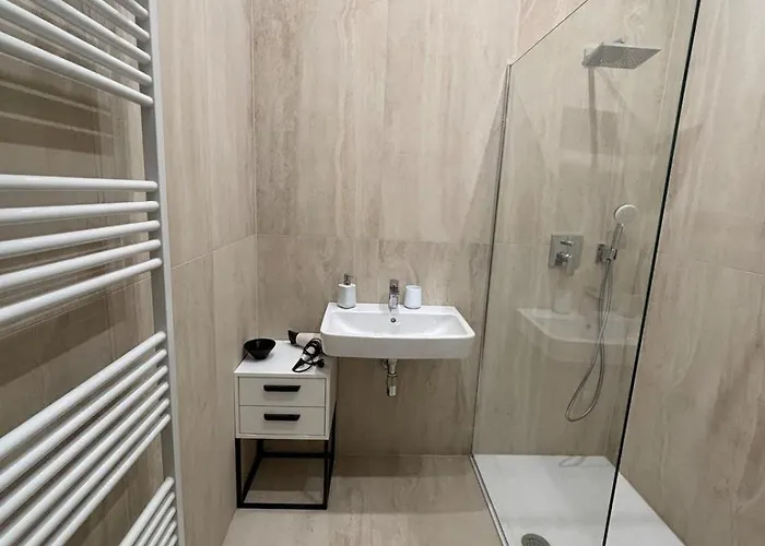 Apartment 2 Bdr - Jewel, Near Schoenbrunn Palace Vienna